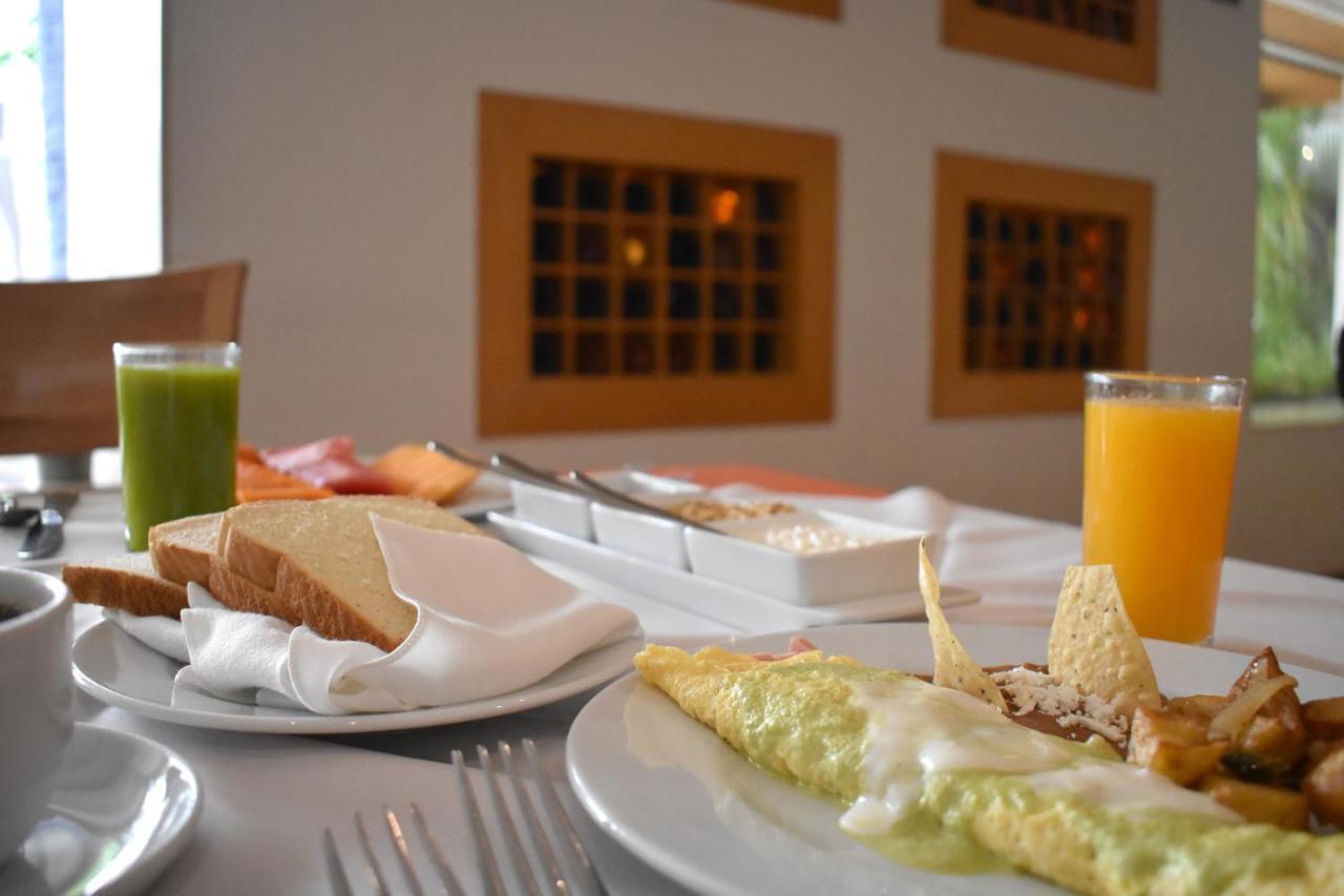 Palacio Azteca 4* Tijuana