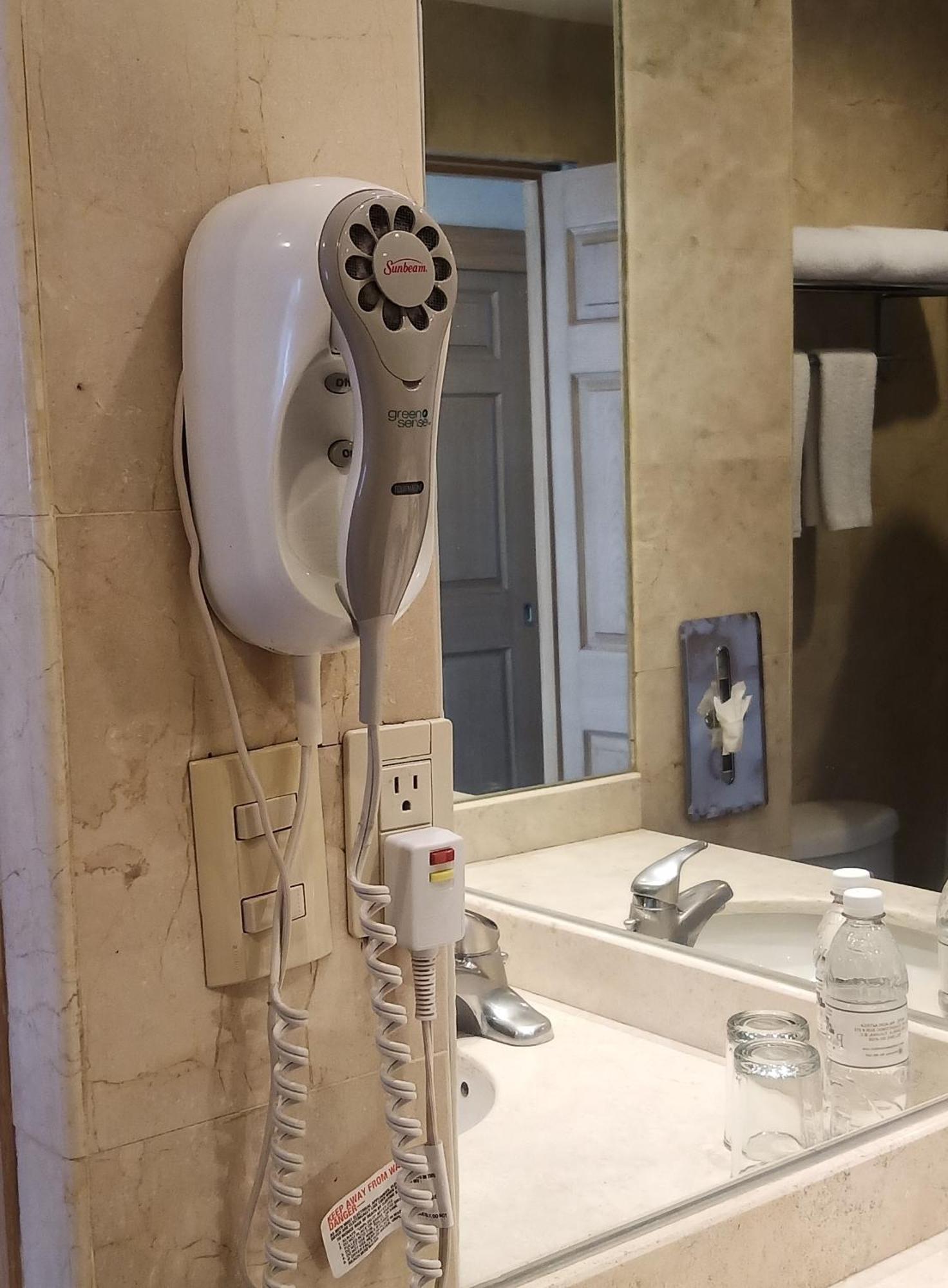 Palacio Azteca Hotel 4*